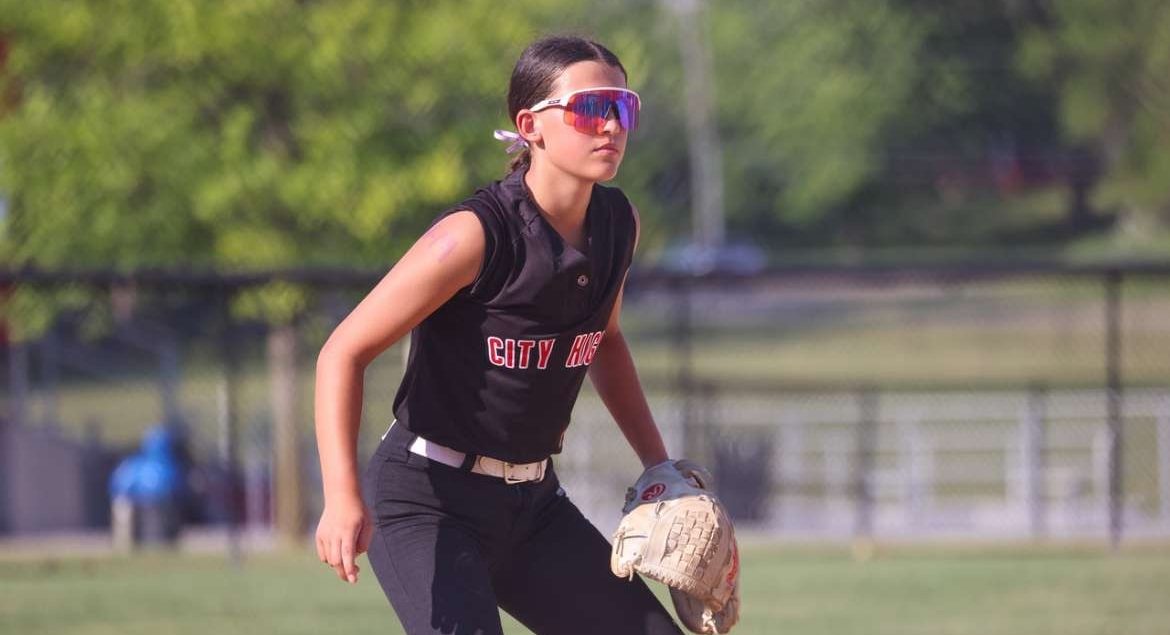 Eve Vitense '28 getting ready to catch. Photo Courtesy of Todd Stewart