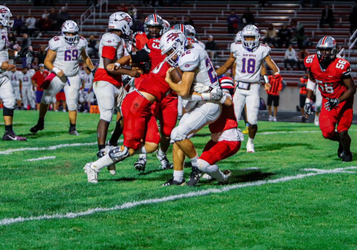 City High stop a play by Davenport Central