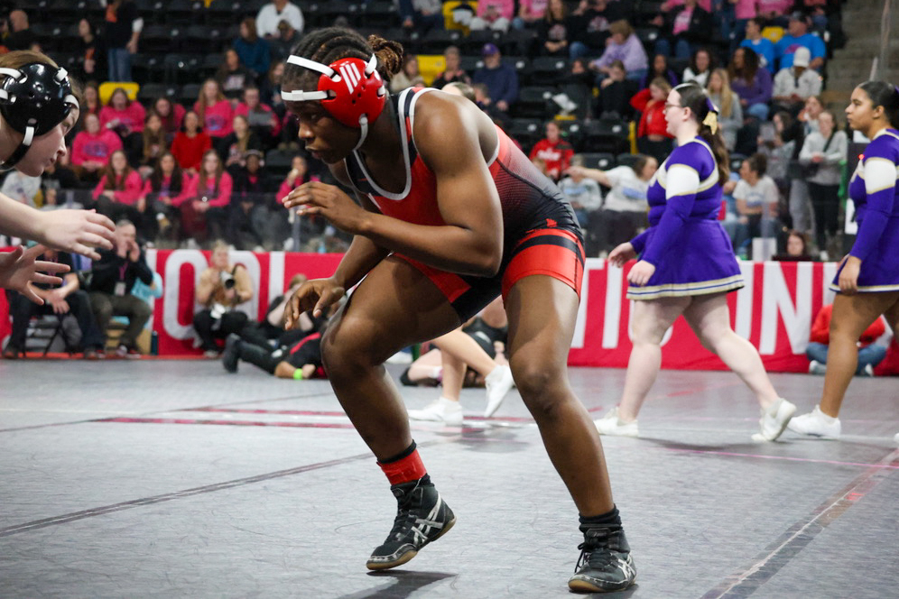 Shaona Emmanuel gets ready to set up her shot. She won this match by fall.